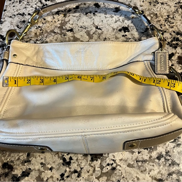 COACH M1082-F12671 Zoe Hobo Shoulder Bag cream winter white gold lt blue lining - Picture 11 of 13